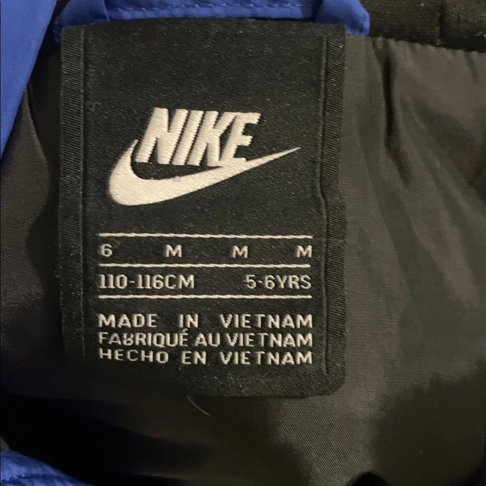 Nike Boys Blue Hooded Vest with Black Sleeves Size Medium 5 6 Years - Picture 2 of 4